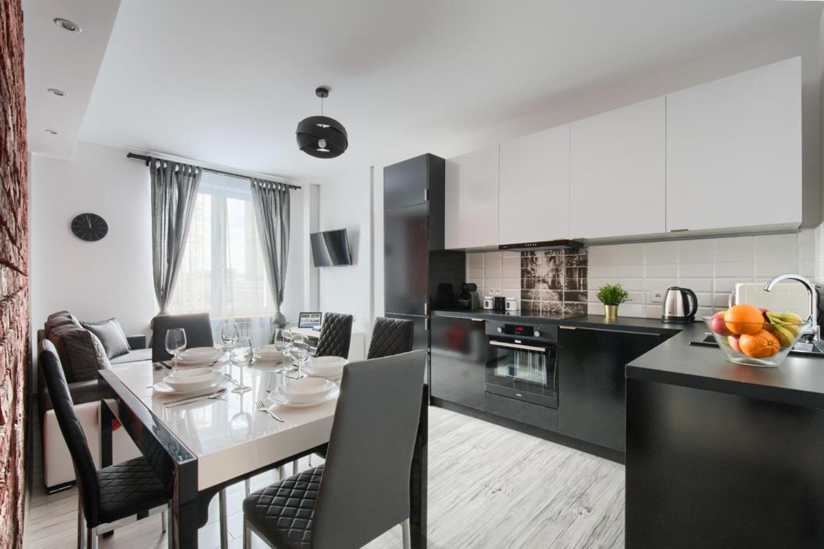 Oomph Warsaw Central Premium Apartments Buitenkant foto