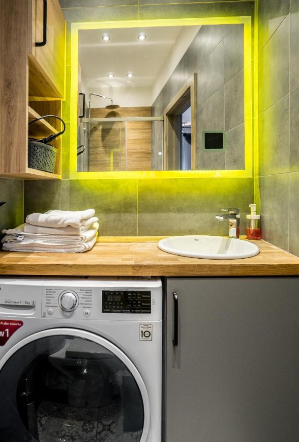 Oomph Warsaw Central Premium Apartments Buitenkant foto